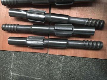 A broca de rocha do diâmetro 51mm o comprimento 500mm do adaptador T45 da pata do bocado parte/broca