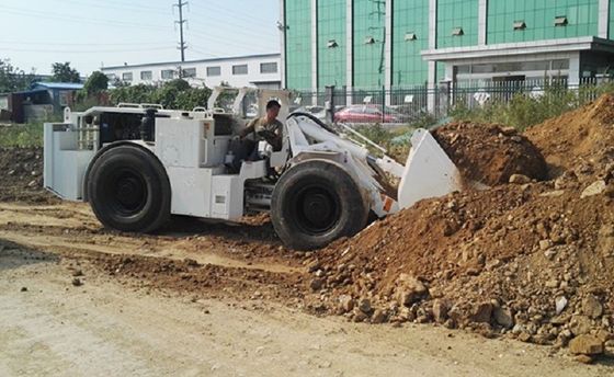 Máquina do carregador-transportador da mineração subterrânea alaranjada/branco/amarelo