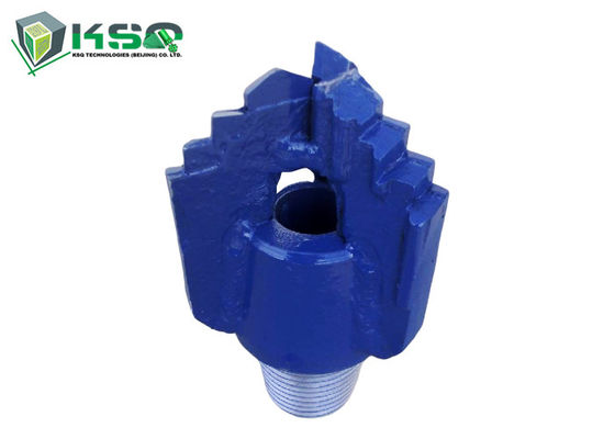 A polegada 3 do API 3 1/2” REG Pin Thread 10 voa o bocado de arrasto de Chevron PDC da etapa do carboneto de tungstênio das lâminas